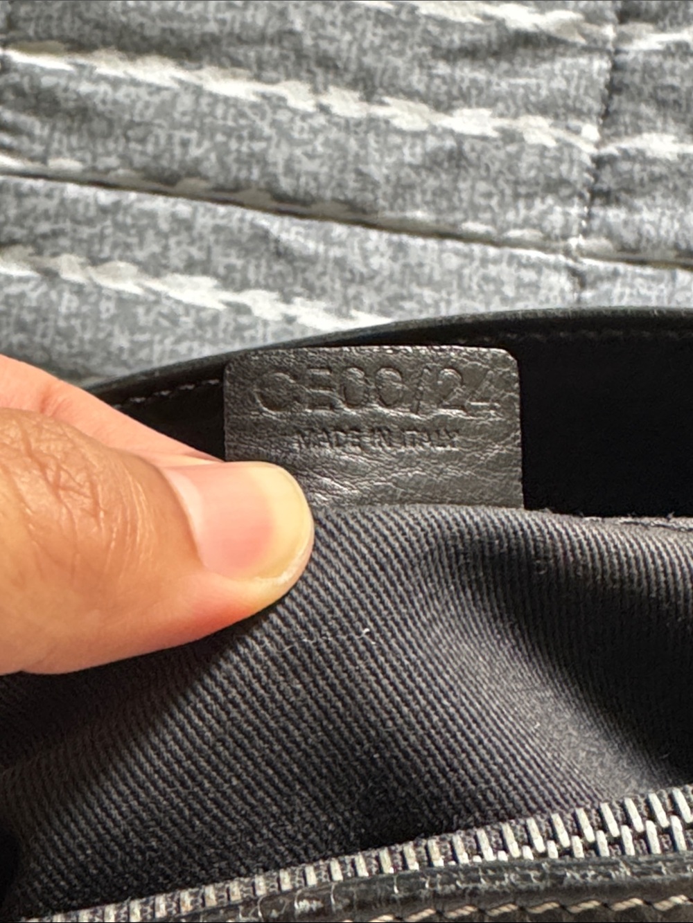 Celine Boogie bag in black - authentic - Picture 7 of 8
